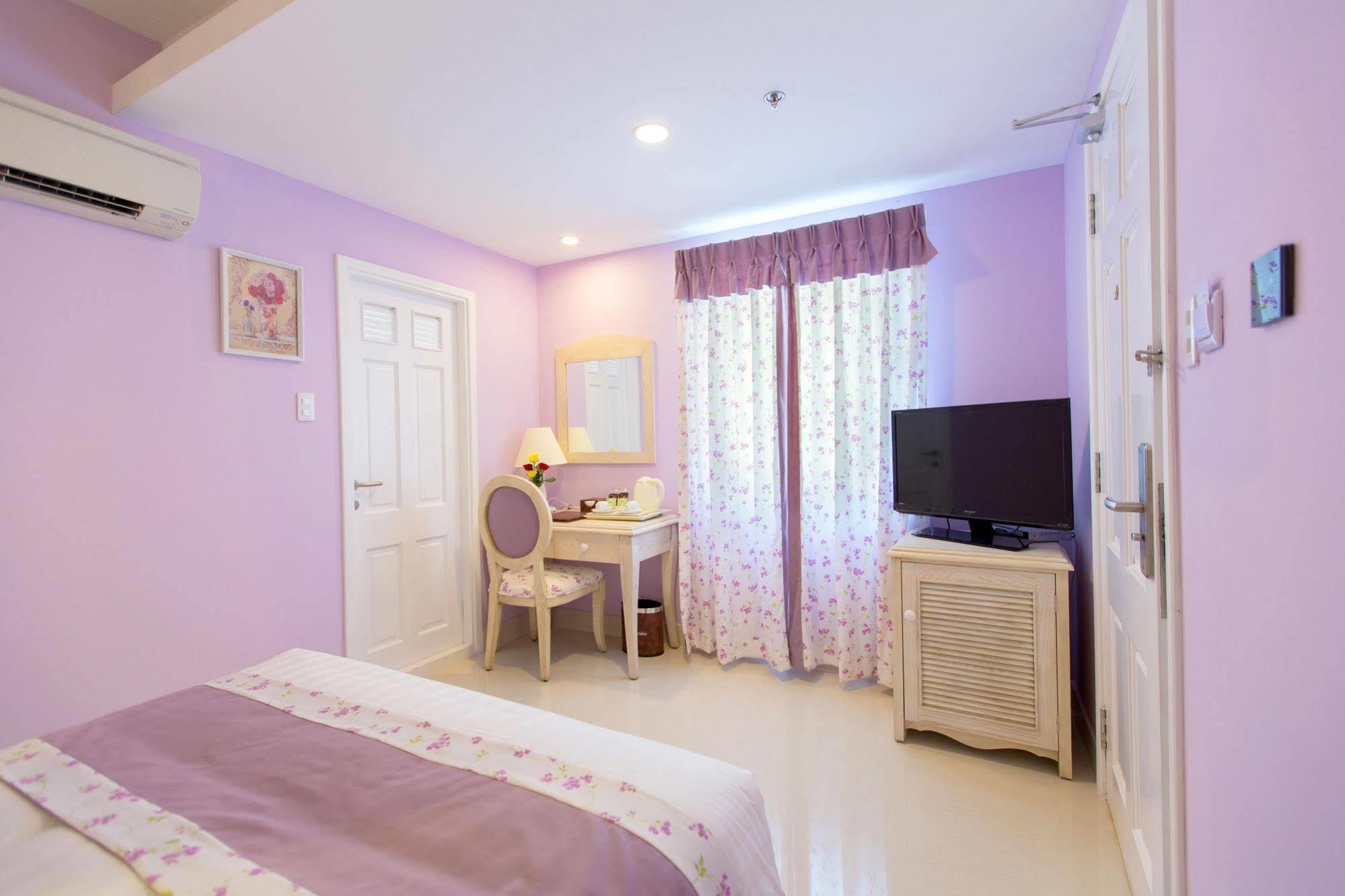 Khách sạn L'odéon Phu My Hung TP. Hồ Chí Minh